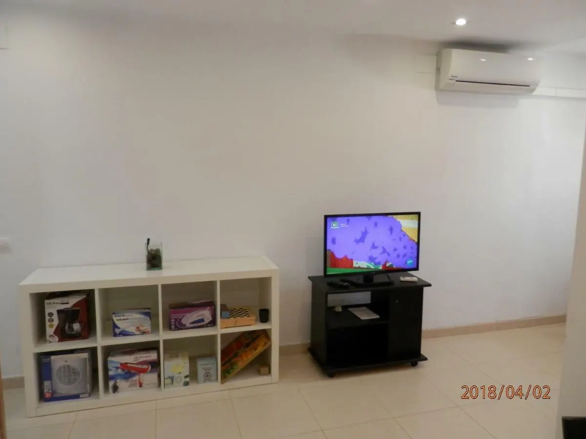 Apartamento A 17 M. De La Playa سان أنتوني دي كالونخي إسبانيا