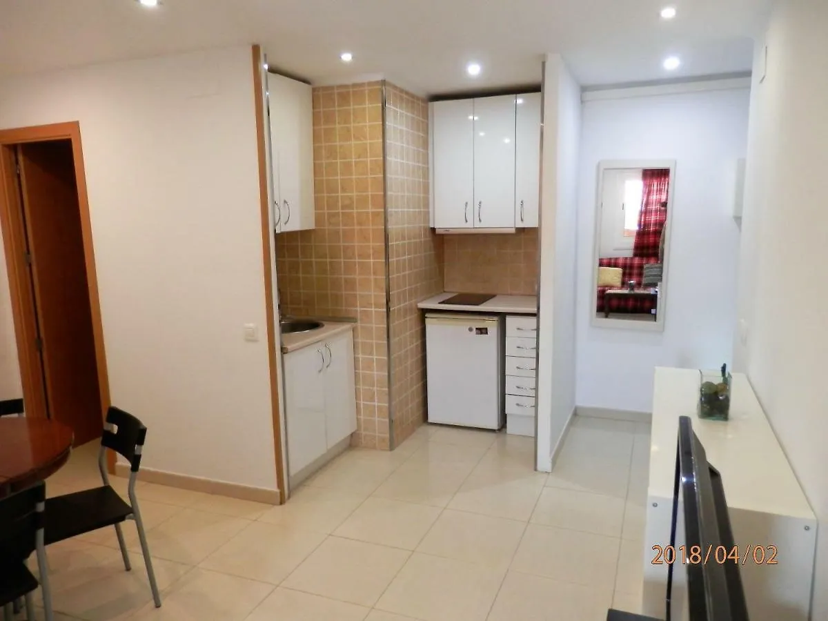 شقة Apartamento A 17 M. De La Playa سان أنتوني دي كالونخي إسبانيا